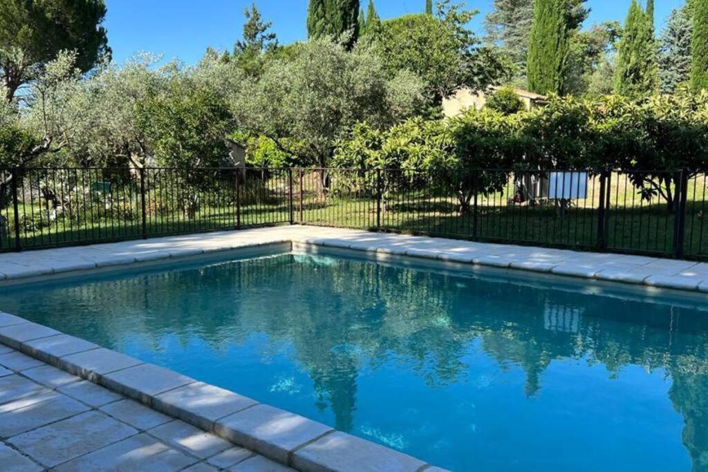 Holiday home En Drome Provencale Mazet De Charme Avec Piscine